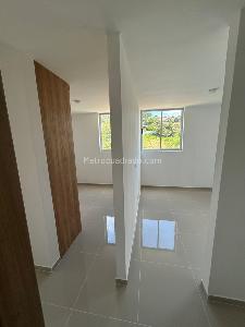 Apartamento de 2 alcobas en venta en Aguacatal, Cali, 56 m² · foto 7 de 14