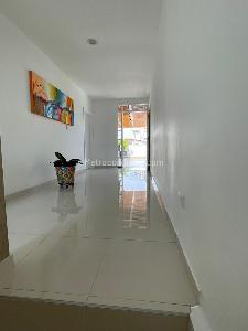 Casa de 5 alcobas en venta en Prados Del Norte, Cali, 298 m² · foto 19 de 20