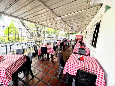 Casa de 4 alcobas en venta en Capri, Cali, 262 m² · foto 3 de 3