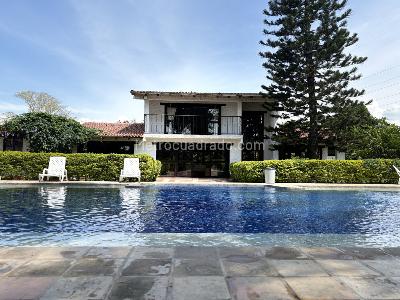 Casa de 4 alcobas en venta en Rozo, Palmira, 410 m² · foto 2 de 20