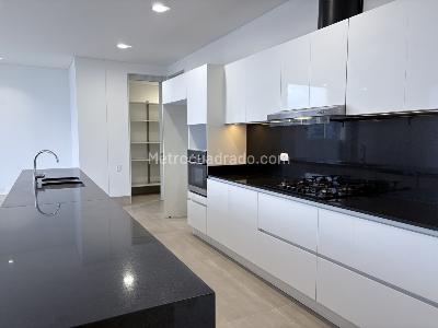 Apartamento de 3 alcobas en venta en Bellavista, Cali, 162 m² · foto 5 de 19