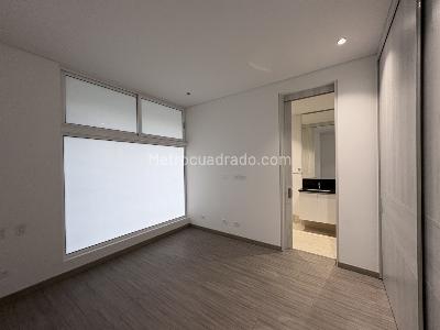 Apartamento de 3 alcobas en venta en Bellavista, Cali, 162 m² · foto 12 de 19