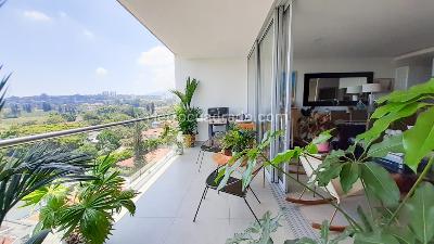 Apartamento de 3 alcobas en venta en Ciudad Jardin, Cali, 137 m² · foto 1 de 9