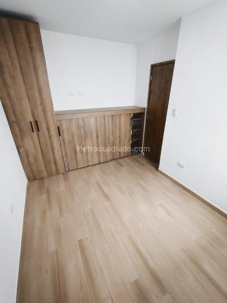 Piso – Cali, Miraflores, Comuna 19 - Más