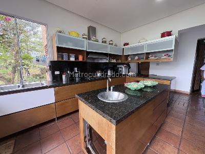 Casa de 5 alcobas en venta en El Saladito, Cali, 630 m² · foto 6 de 20