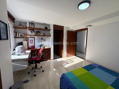 Apartamento de 3 alcobas en venta en Santa Teresita, Cali, 250 m² · foto 8 de 17