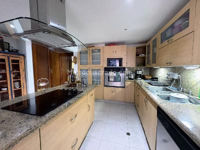 Apartamento de 3 alcobas en venta en Santa Teresita, Cali, 250 m² · foto 11 de 17