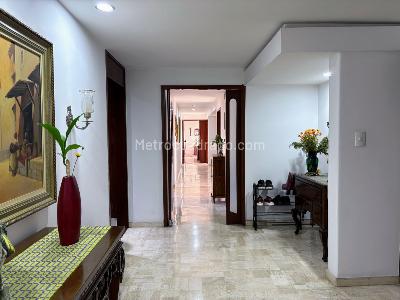 Apartamento de 3 alcobas en venta en Santa Teresita, Cali, 250 m² · foto 14 de 17
