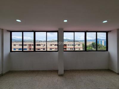 Apartamento en venta en Ciudad Los Alamos, Cali · foto 3 de 17