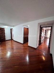 Apartamento de 3 alcobas en venta en Santa Rita, Cali, 227 m² · foto 13 de 20