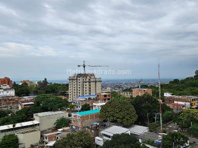 Apartamento de 2 alcobas en venta en Santa Teresita, Cali, 85 m² · foto 2 de 13