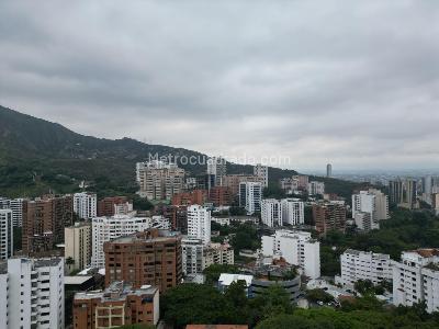 Casa de 5 alcobas en venta en La Arboleda, Cali, 233 m² · foto 2 de 20