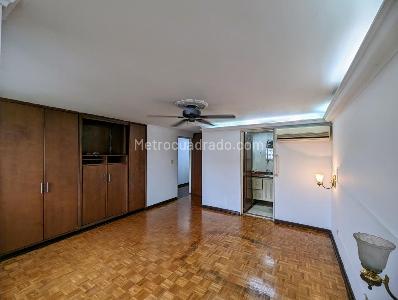 Apartamento en venta en Granada, Cali · foto 9 de 11