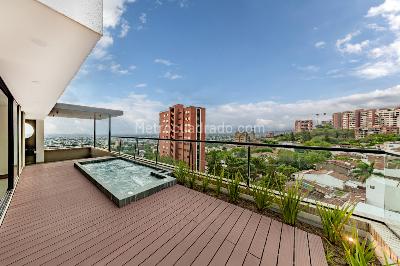 Apartamento de 3 alcobas en venta en Cristales, Cali, 174 m² · foto 6 de 7