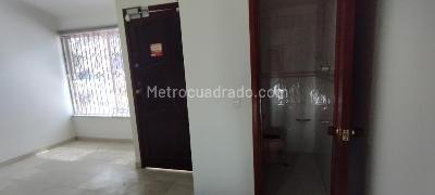 Casa de 3 alcobas en venta en Cristales, Cali, 302 m² · foto 5 de 20