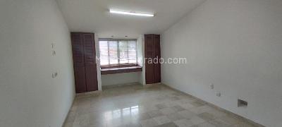 Casa de 3 alcobas en venta en Cristales, Cali, 302 m² · foto 7 de 20