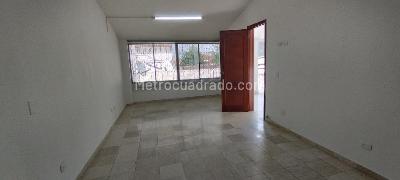 Casa de 3 alcobas en venta en Cristales, Cali, 302 m² · foto 15 de 20