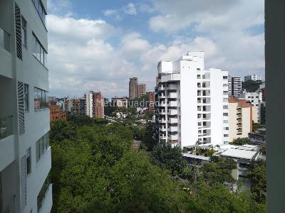 Apartamento de 4 alcobas en venta en Santa Rita, Cali, 243 m² · foto 16 de 20