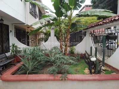 Casa de 4 alcobas en venta en Prados Del Norte, Cali, 252 m² · foto 10 de 10