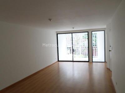 Casa de 5 alcobas en venta en Santa Rita, Cali, 478 m² · foto 3 de 16