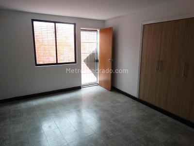 Casa de 5 alcobas en venta en Santa Rita, Cali, 478 m² · foto 10 de 16