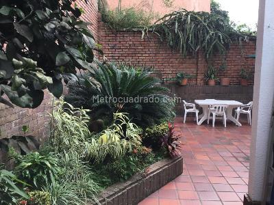Casa de 3 alcobas en venta en Santa Teresita, Cali, 591 m² · foto 5 de 11