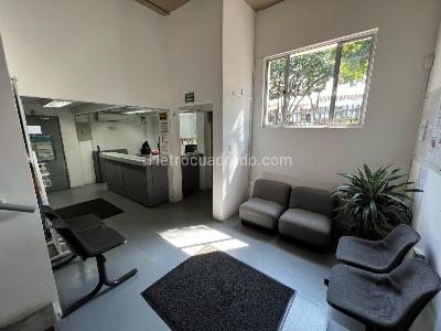Casa de 1 alcoba en venta en Miraflores, Cali, 915 m² · foto 2 de 15