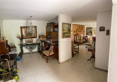 Casa de 4 alcobas en venta en Santa Teresita, Cali, 340 m² · foto 8 de 13