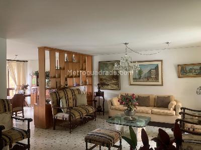Casa de 4 alcobas en venta en Santa Teresita, Cali, 340 m² · foto 9 de 13