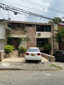 Casa de 4 alcobas en venta en Santa Teresita, Cali, 340 m² · foto 12 de 13