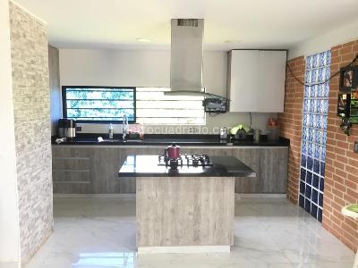 Casa de 5 alcobas en venta en La Reforma, Cali, 440 m² · foto 14 de 20