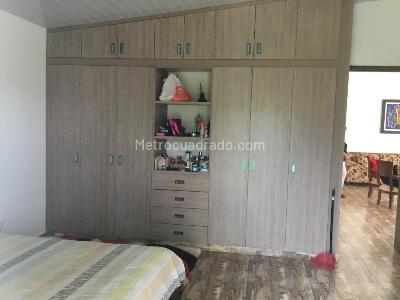 Casa de 5 alcobas en venta en La Reforma, Cali, 440 m² · foto 18 de 20