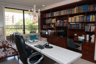 Apartamento de 3 alcobas en venta en Aguacatal, Cali, 220 m² · foto 4 de 20