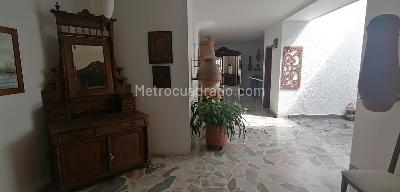 Casa de 5 alcobas en venta en La Arboleda, Cali, 670 m² · foto 19 de 20