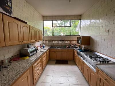 Casa de 4 alcobas en venta en Santa Rita, Cali, 450 m² · foto 12 de 15