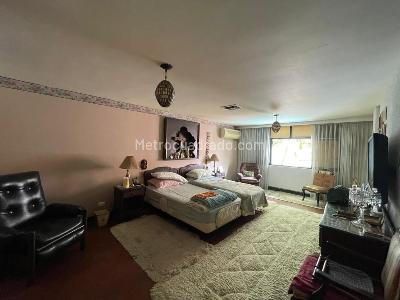 Casa de 4 alcobas en venta en Santa Rita, Cali, 450 m² · foto 14 de 15