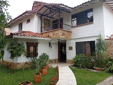 Casa de 3 alcobas en venta en Pance, Cali, 245 m² · foto 2 de 20