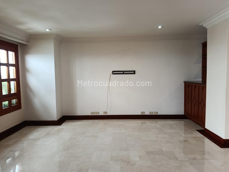 Piso – Cali, Barrio Obrero, Comuna 9 - Más