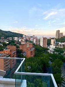 Apartamento de 4 alcobas en arriendo en Santa Rita, Cali, 306 m² · foto 4 de 20