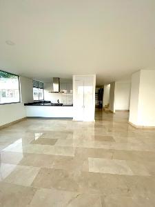 Apartamento de 4 alcobas en arriendo en Santa Rita, Cali, 306 m² · foto 5 de 20