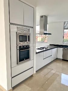 Apartamento de 4 alcobas en arriendo en Santa Rita, Cali, 306 m² · foto 10 de 20