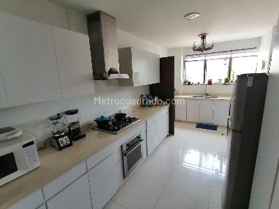Apartamento de 3 alcobas en venta en La Arboleda, Cali, 184 m² · foto 6 de 20