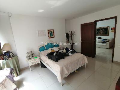 Apartamento de 3 alcobas en venta en La Arboleda, Cali, 184 m² · foto 19 de 20
