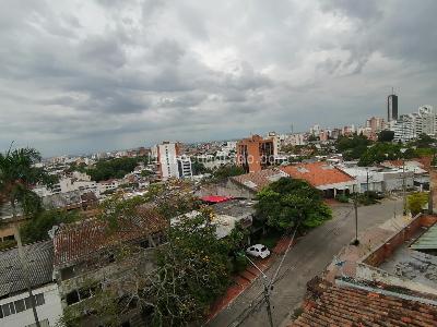 Apartamento de 4 alcobas en venta en Santa Monica Residencial, Cali, 254 m² · foto 10 de 20