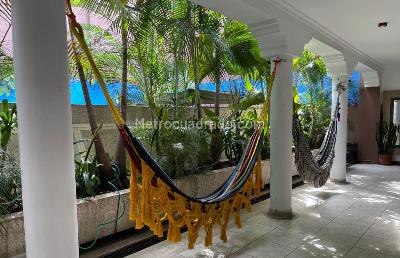 Casa de 5 alcobas en venta en Miraflores, Cali, 645 m² · foto 2 de 15
