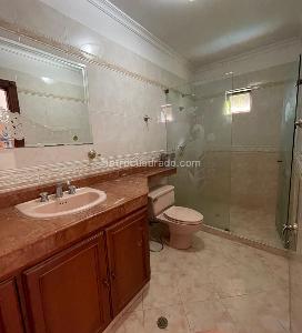 Casa de 5 alcobas en venta en Miraflores, Cali, 645 m² · foto 13 de 15