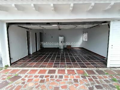 Casa de 3 alcobas en venta en Ciudad Jardin, Cali, 460 m² · foto 3 de 20