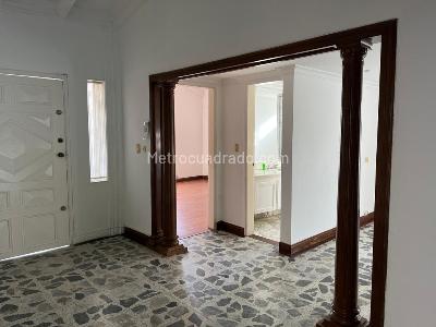 Casa de 3 alcobas en venta en Ciudad Jardin, Cali, 460 m² · foto 7 de 20