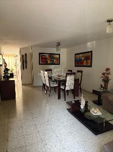 Casa de 5 alcobas en venta en La Flora, Cali, 313 m² · foto 15 de 20