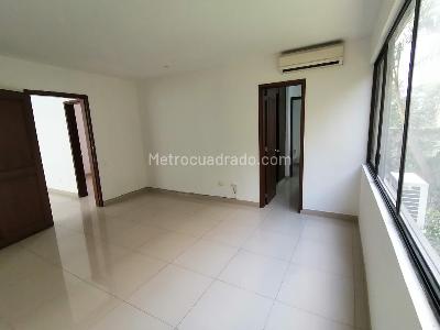 Apartamento de 3 alcobas en venta en La Arboleda, Cali, 184 m² · foto 18 de 20